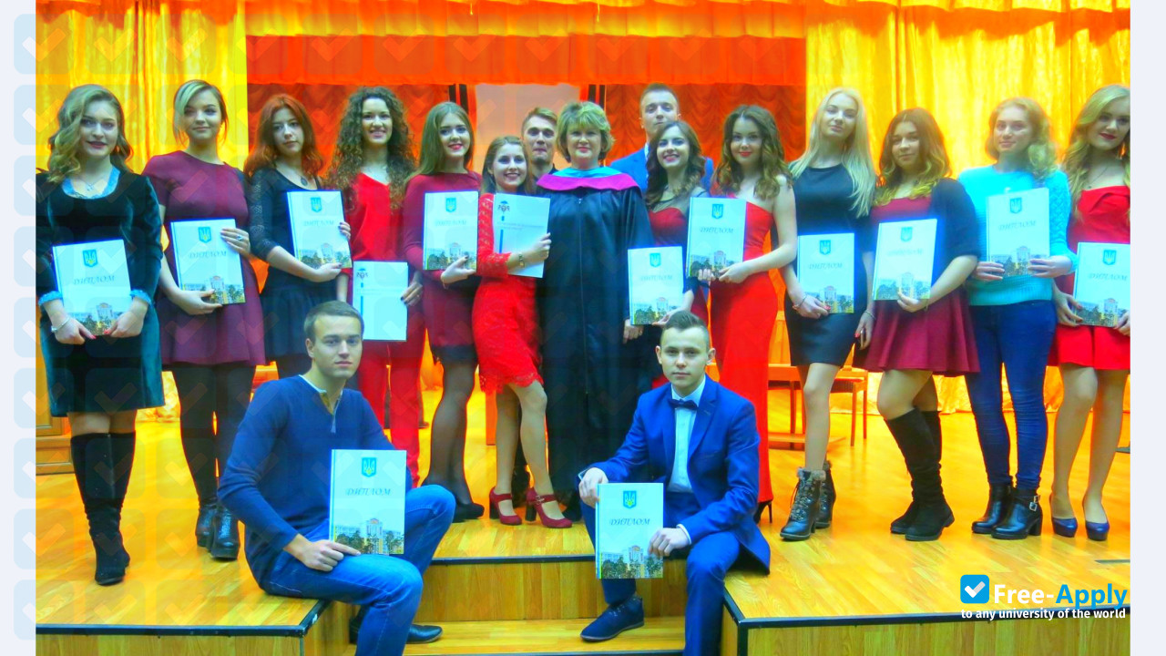 Foto de la Kyiv International University: Kim #3
