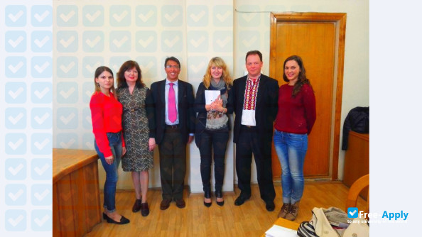 Photo de l’Kyiv National Economic University #10