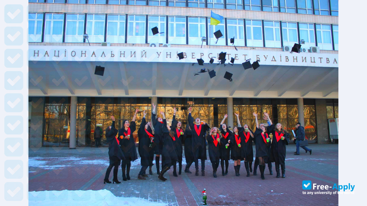 Photo de l’Kyiv National University of Construction and Architecture #4