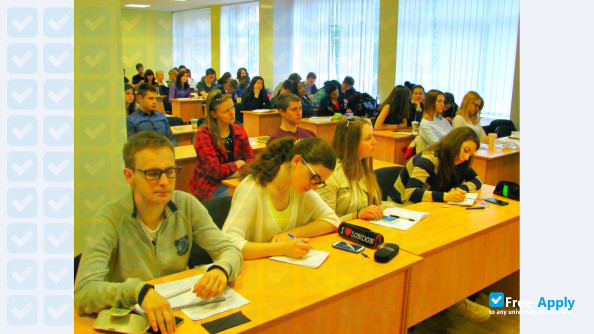 Photo de l’Wisconsin International University in Ukraine #10