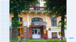 Chernivtsi Trade and Economic Institute of the Kiev National Trade and Economic University thumbnail #1