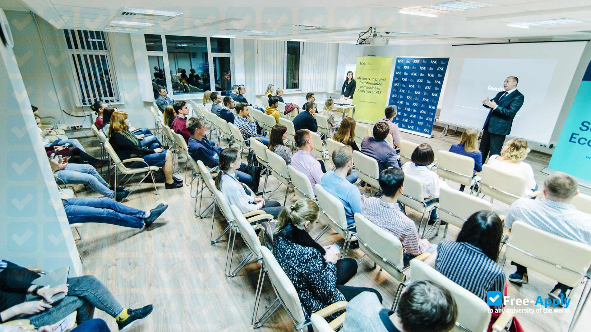 Kyiv School of Economics фотография №2