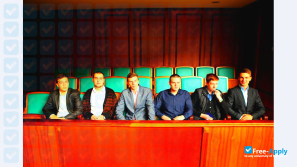 Foto de la Kyiv State Academy of Water Transport #8