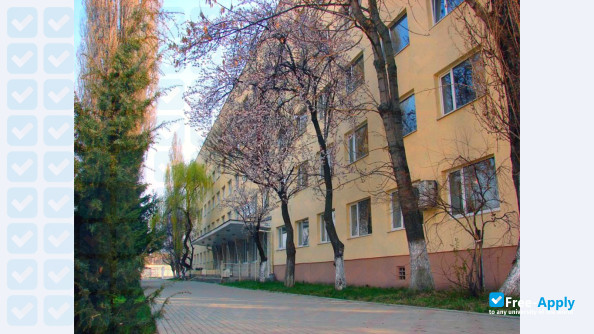 Foto de la State Higher Education Establishment "Uzhhorod National University" #11