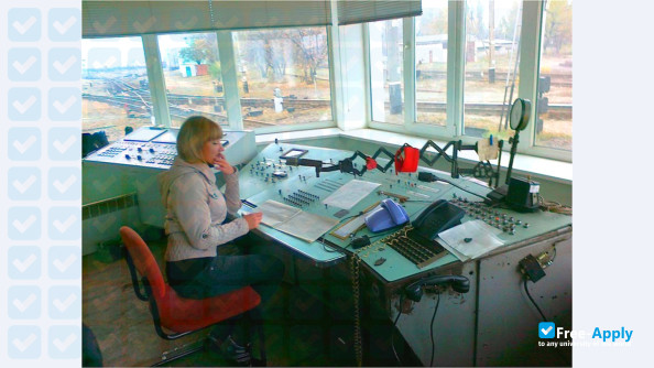 Foto de la Kharkiv State Academy of Railway Transport #6