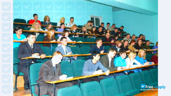 Foto de la Kharkiv University of Economics and Law #2