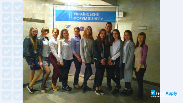 Foto de la Kyiv University of Market Relations #10