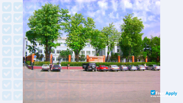 Zaporizhzhya Institute of Economics and Information Technologies фотография №7