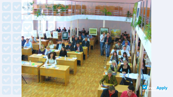 Foto de la Ternopil Ivan Pul'uj National Technical University #5