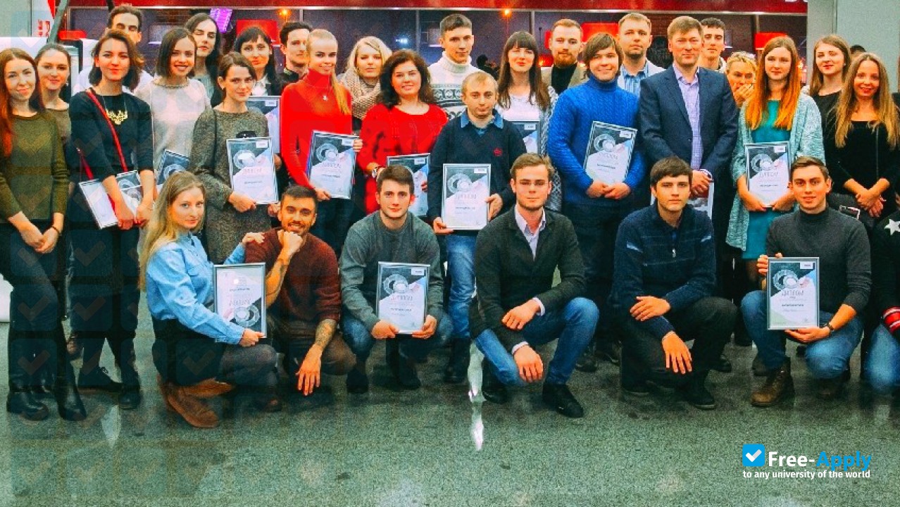 Foto de la Transcarpathian State University #3