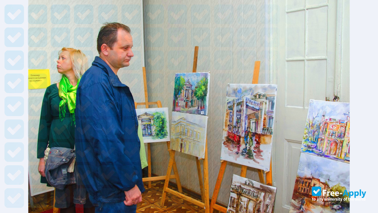 Kharkiv State Academy of Design and Arts photo #7