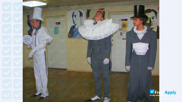 Kharkiv State Academy of Design and Arts photo #7