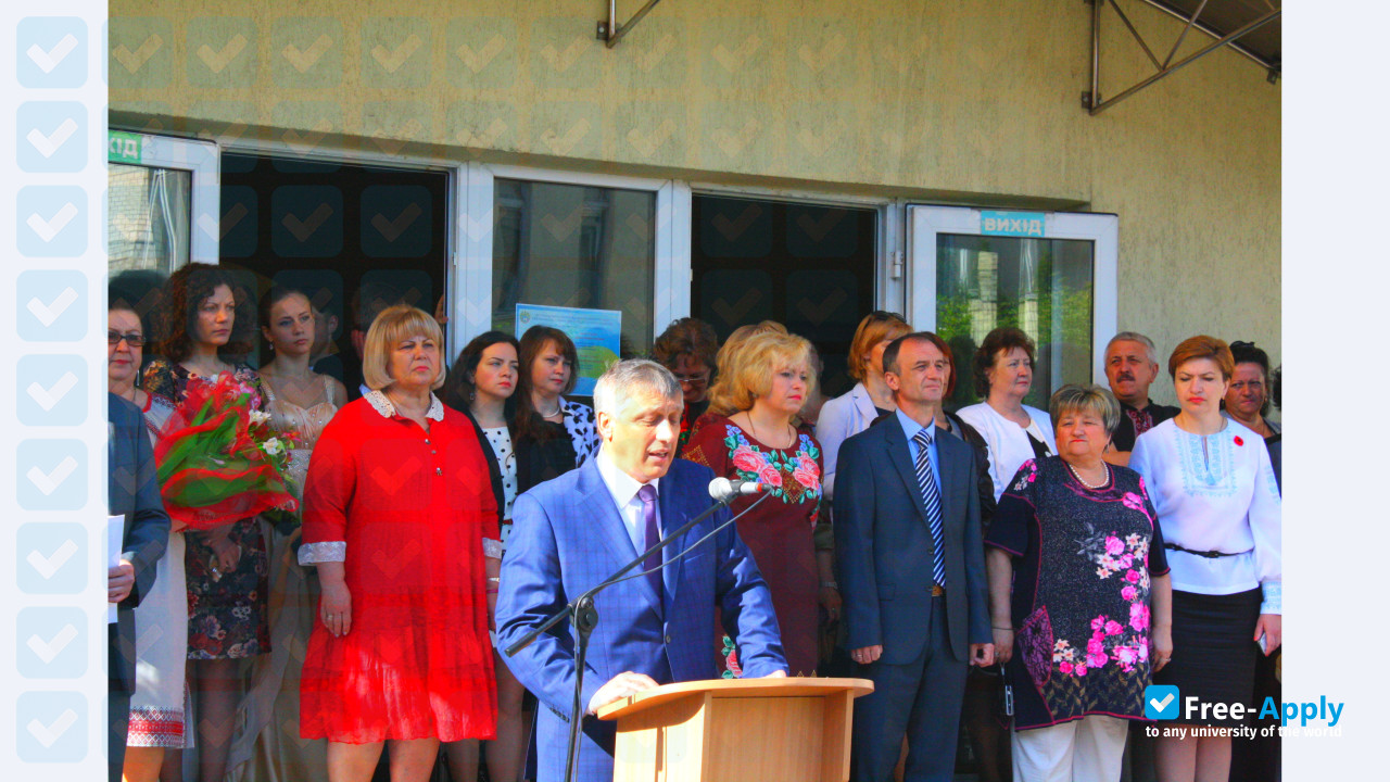 Khmelnytsky Humanitarian and Pedagogical Academy фотография №7