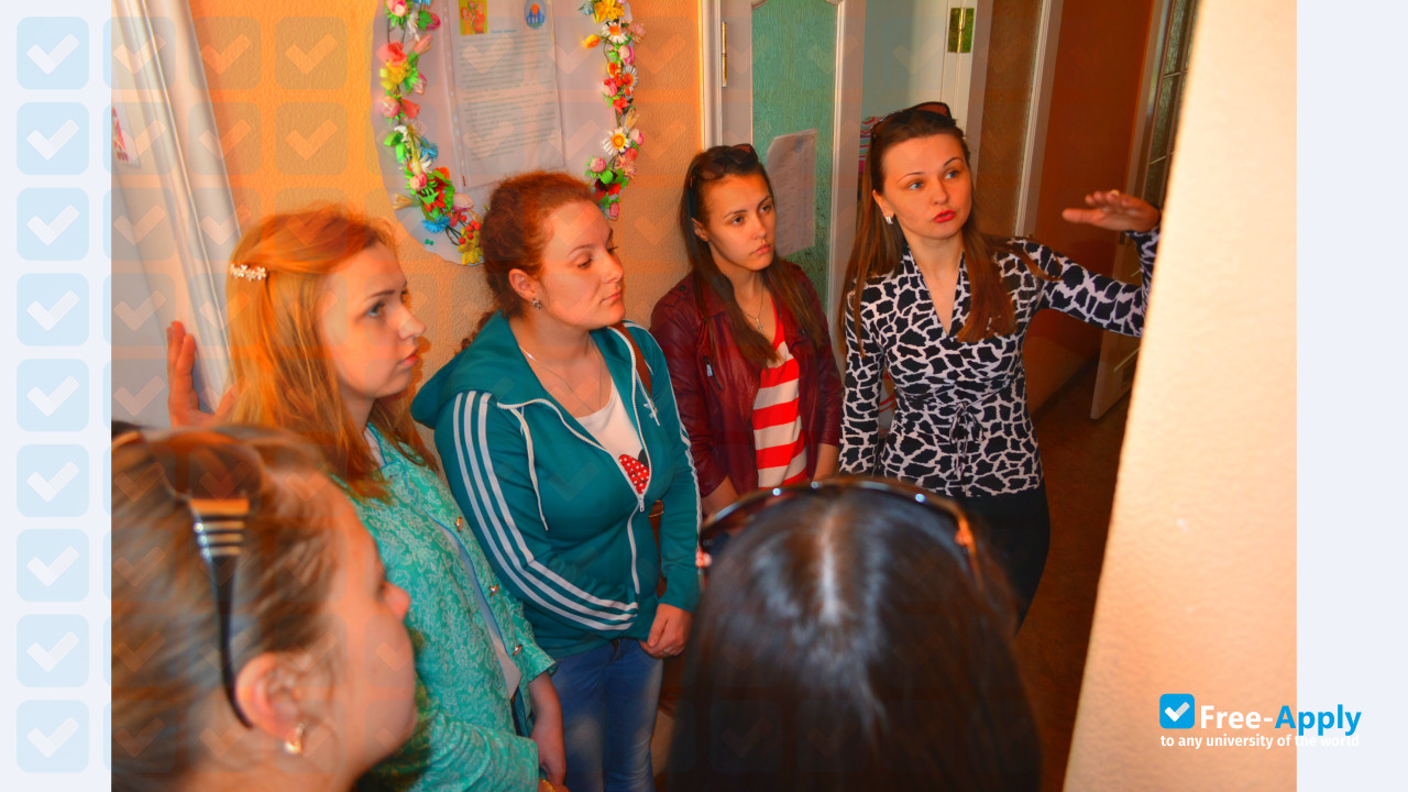 Khmelnitsky Institute of Social Technologies institution of higher education Open International Univ photo #10