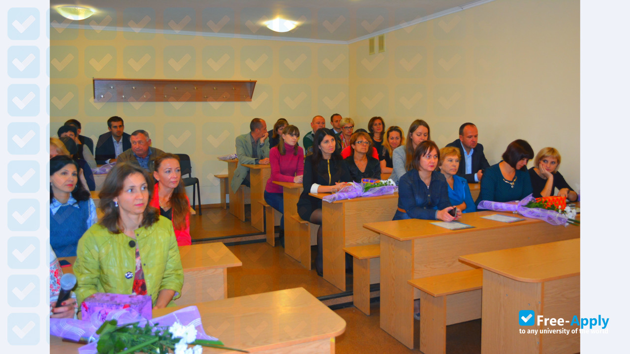 Khmelnitsky Institute of Social Technologies institution of higher education Open International Univ photo #9