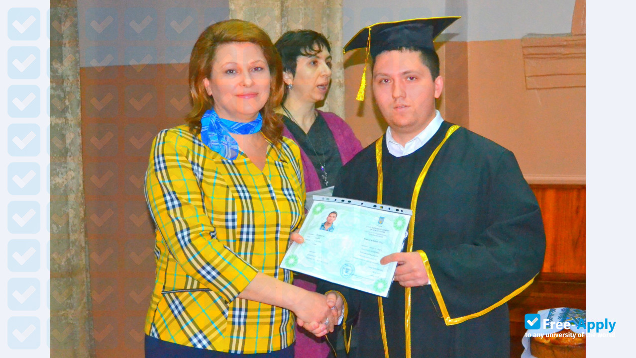 Університет економіки і підприємництва фотография №10