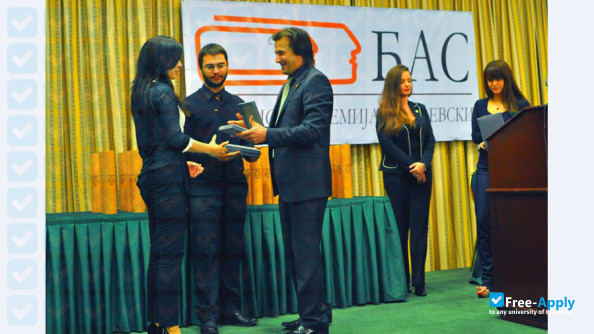 Foto de la Business Academy Smilevski Skopje #1