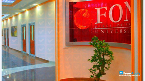 Foto de la FON University #7