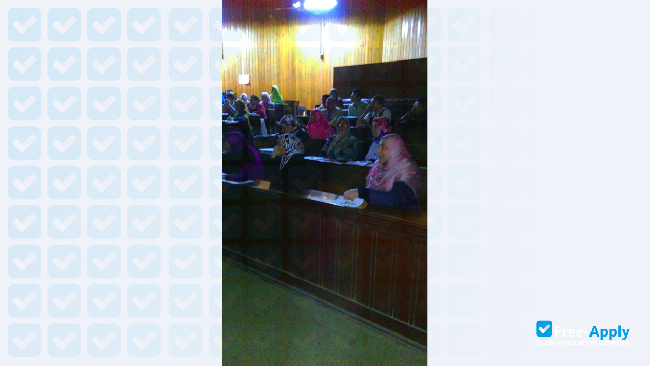 Foto de la Alexandria University #8