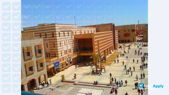 Photo de l’American University in Cairo #3