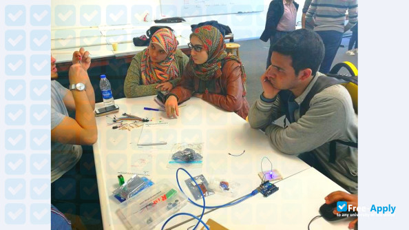 Photo de l’Arab Academy for Science, Technology and Maritime Transport #17