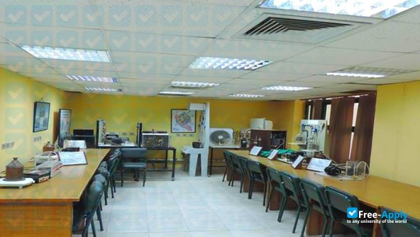 Modern Academy for Engineering and Technology photo