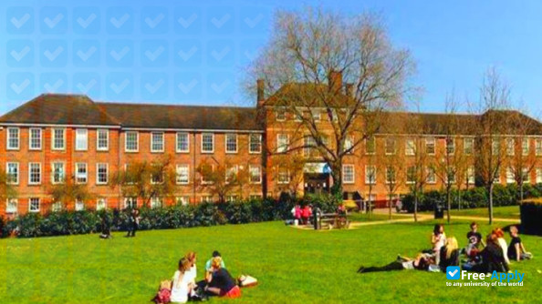 Guildford College photo #12