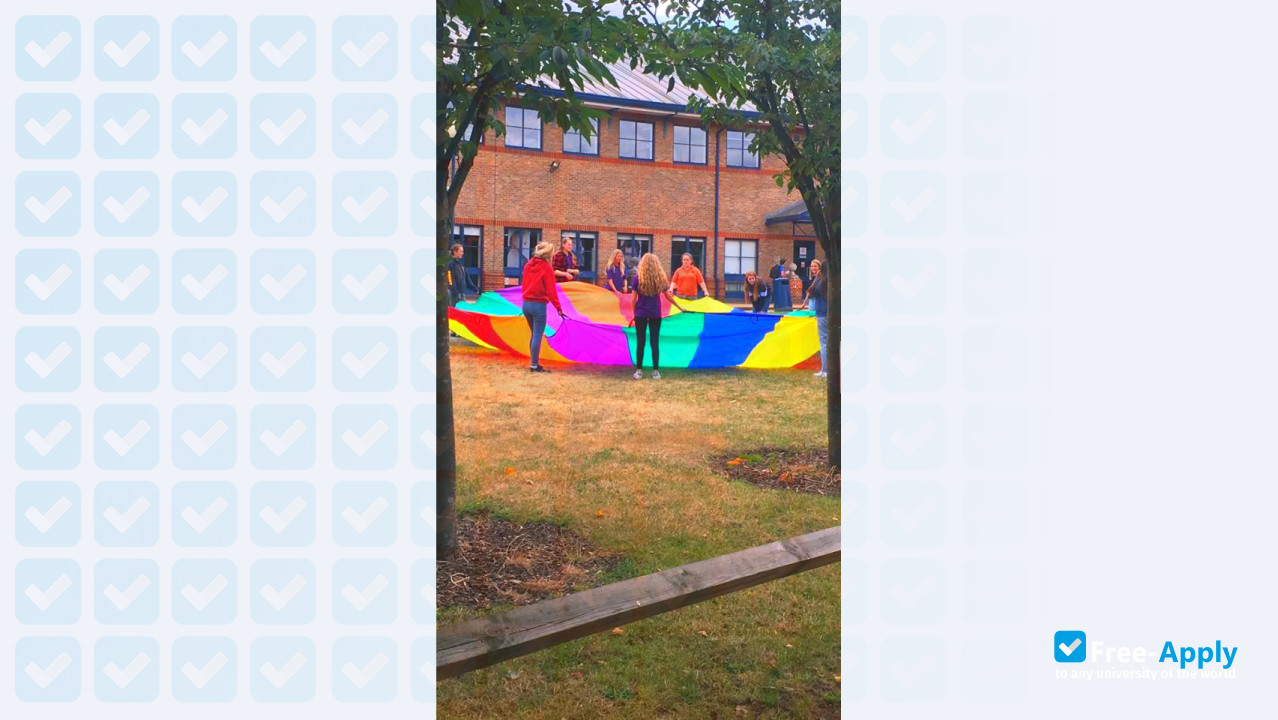 Guildford College photo #3