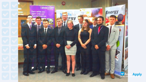 Great Yarmouth College photo #4