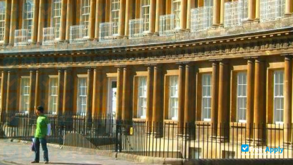 Advanced Studies In England photo #4