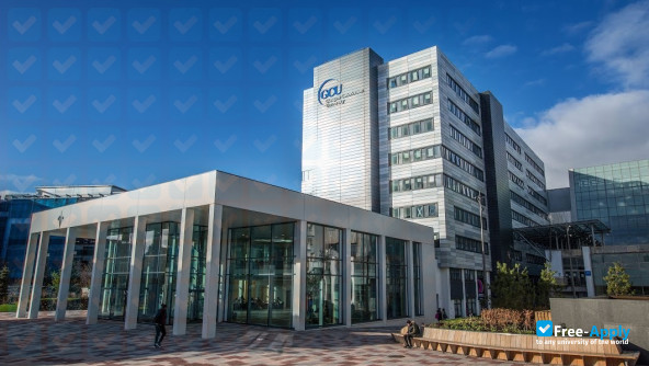 Glasgow Caledonian University photo #8