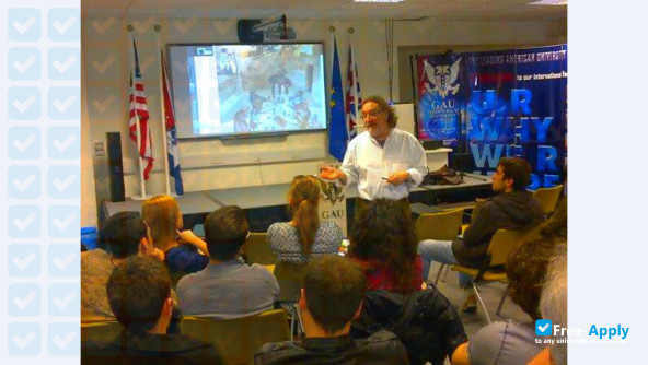 Foto de la Girne American University Canterbury #5