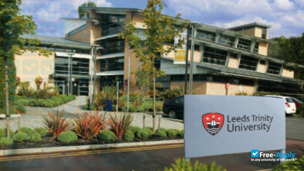 Leeds Trinity University photo #7