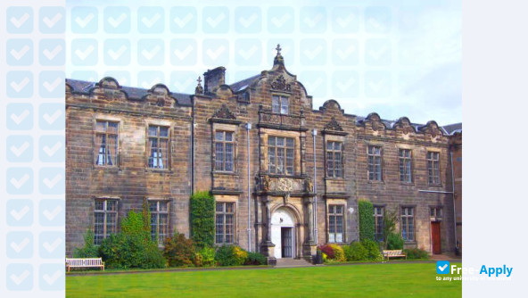 Foto de la St Salvator's Quad at the University of St Andrews #5
