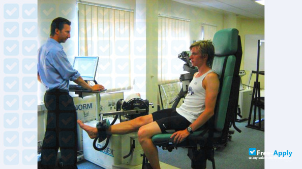 Foto de la British College of Osteopathic Medicine #2