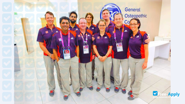 Foto de la British College of Osteopathic Medicine #14