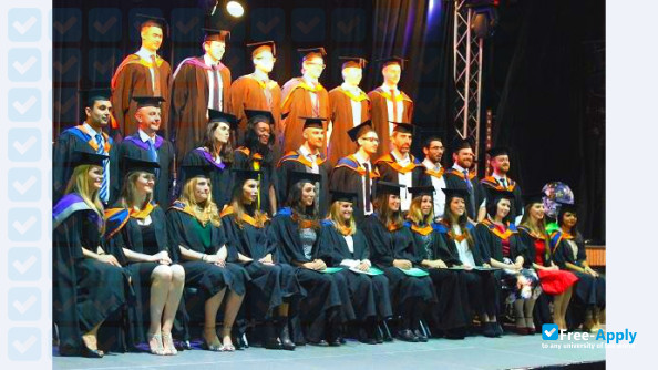 Foto de la British College of Osteopathic Medicine #5