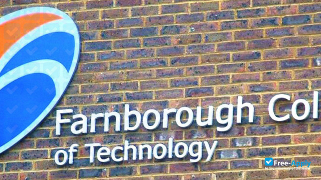 Farnborough College of Technology фотография №9