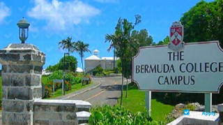 Bermuda College vignette #3