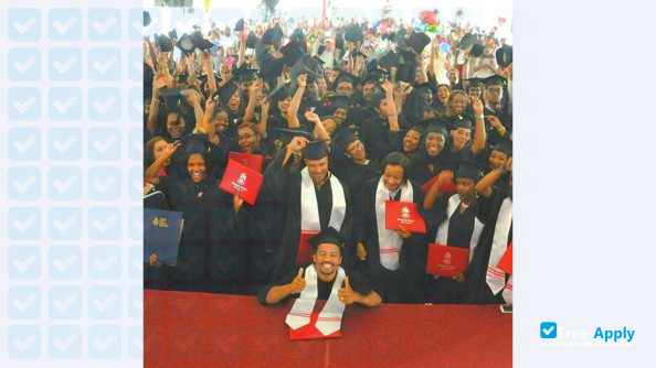 Bermuda College photo #12