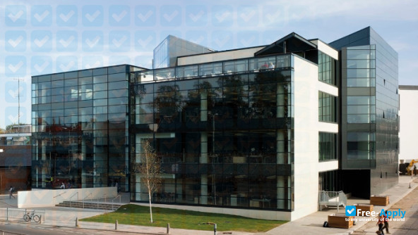 Photo de l’Canterbury Christ Church University #1
