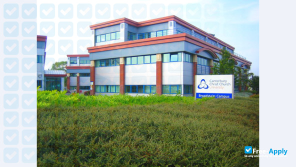 Photo de l’Canterbury Christ Church University #2