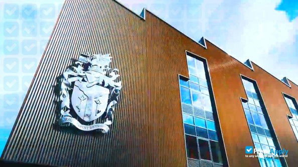 Cardiff Metropolitan University photo #11