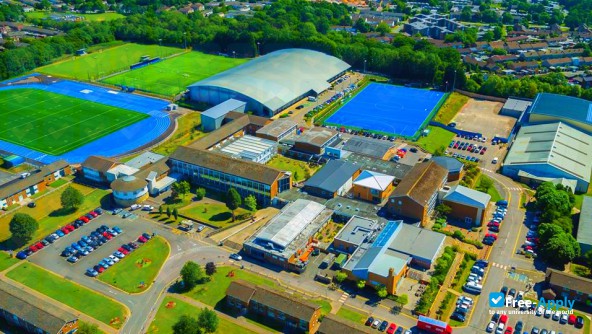 Cardiff Metropolitan University photo #9