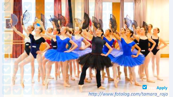 Foto de la English National Ballet School #6