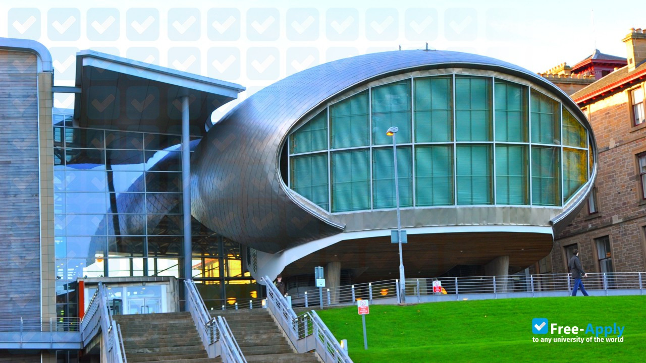 Edinburgh Napier University photo #9