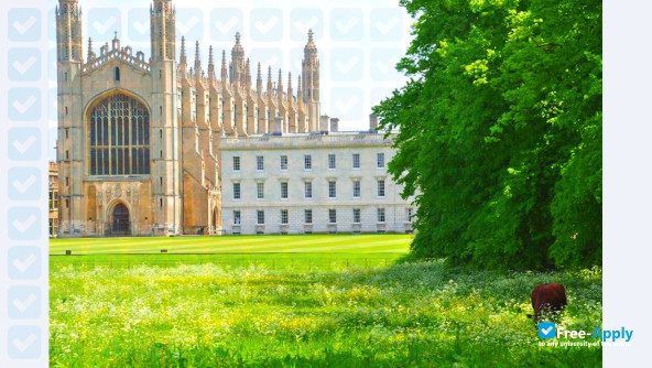 Foto de la The iconic King's College Chapel of the University of Cambridge #12