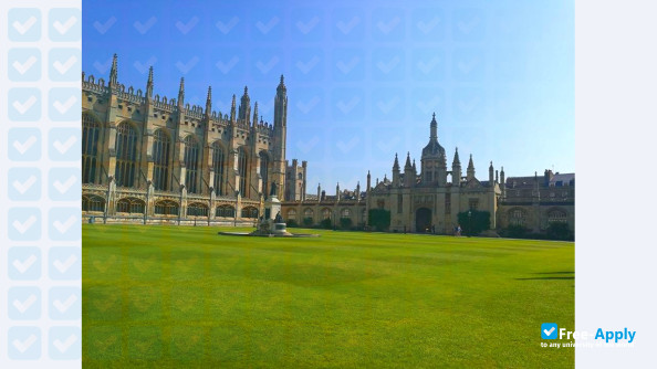 Foto de la The iconic King's College Chapel of the University of Cambridge #10