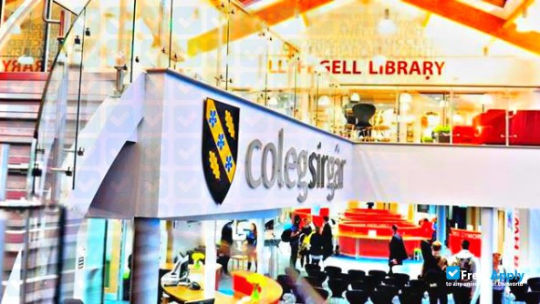 Coleg Sir Gar photo #3