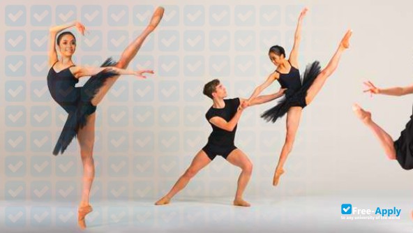 Photo de l’Central School of Ballet #8